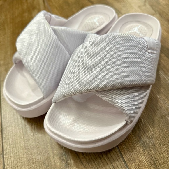 Jordan Sophia Women’s Slide Sandal 7 Venice Off white slide sandal - Picture 4 of 10